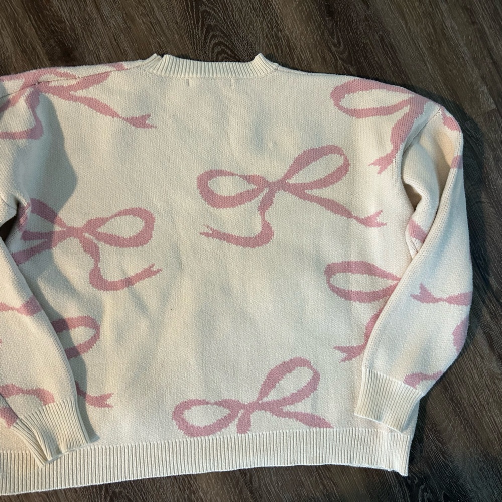 Alter’d state sweater cream with pink bow size small